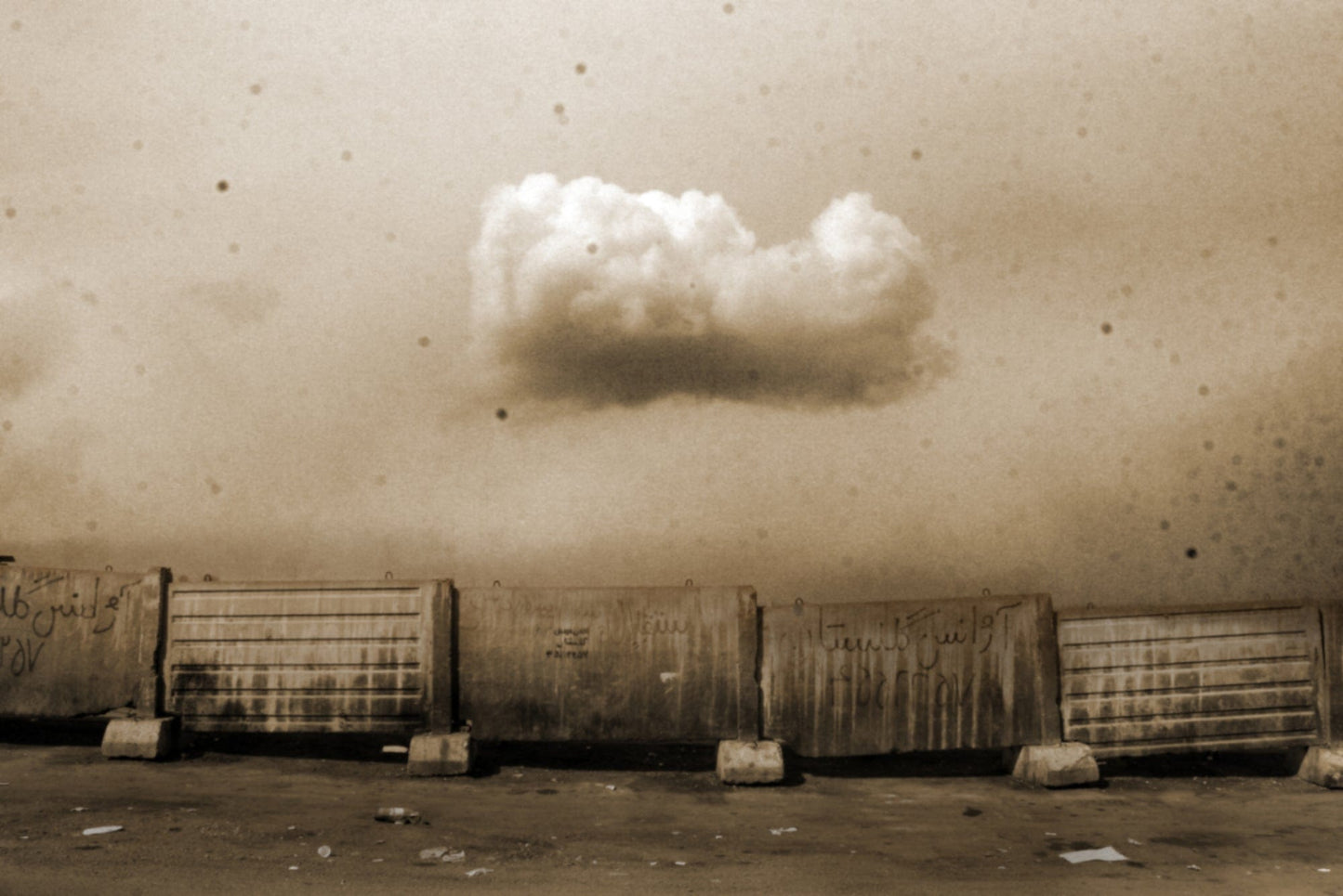 LS10 Gallery Past Continuous Tense, V Photograph