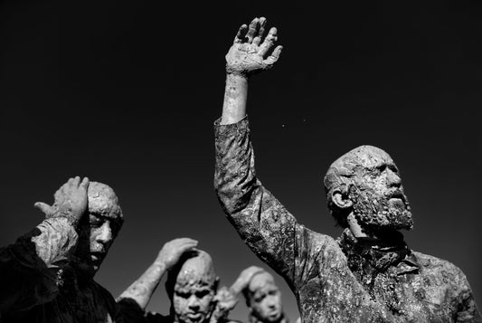 LS10 Gallery Mourners, III Photograph