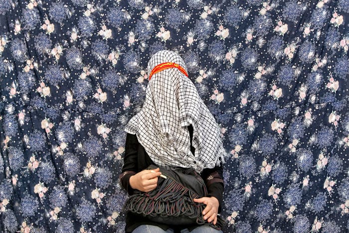 LS10 Gallery Mourners, V Photograph