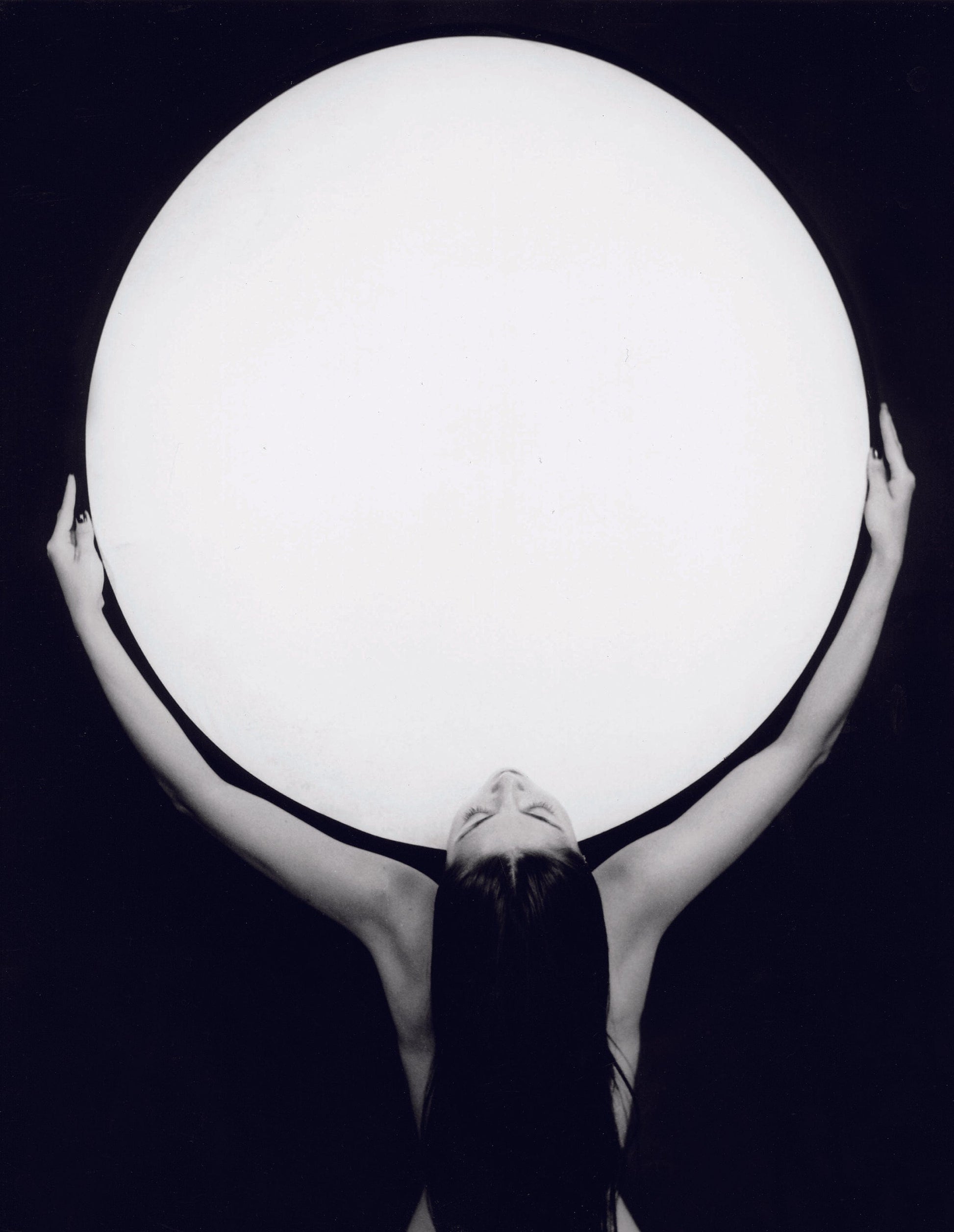 Doyle Wham Femme portant l'univers Photograph